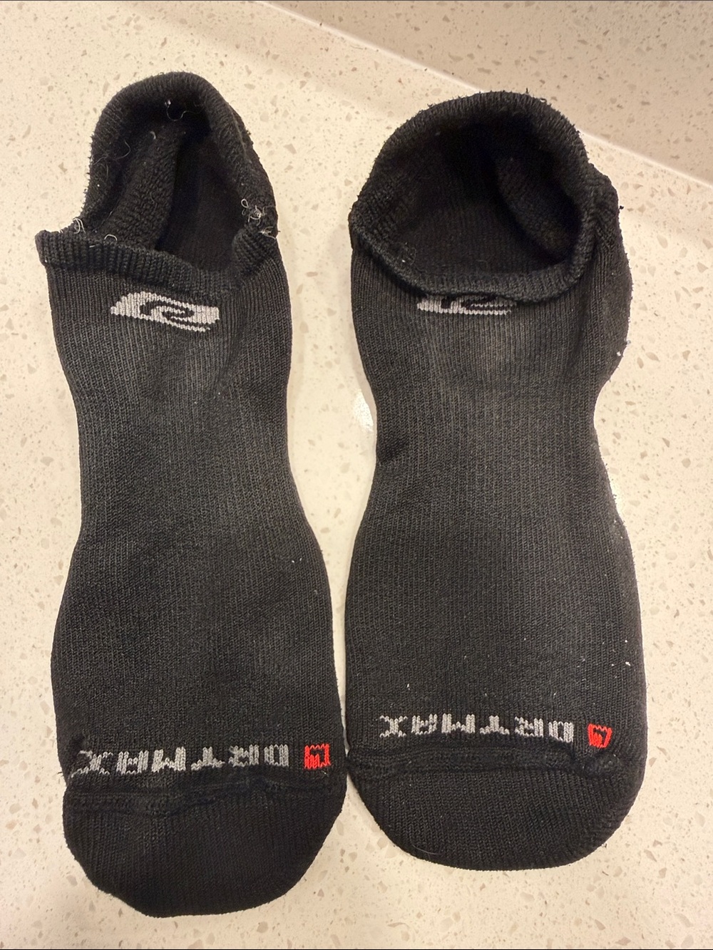 Roadrunner Sports Running socks Dry-Max Black Athletic No-Show Socks - Men's